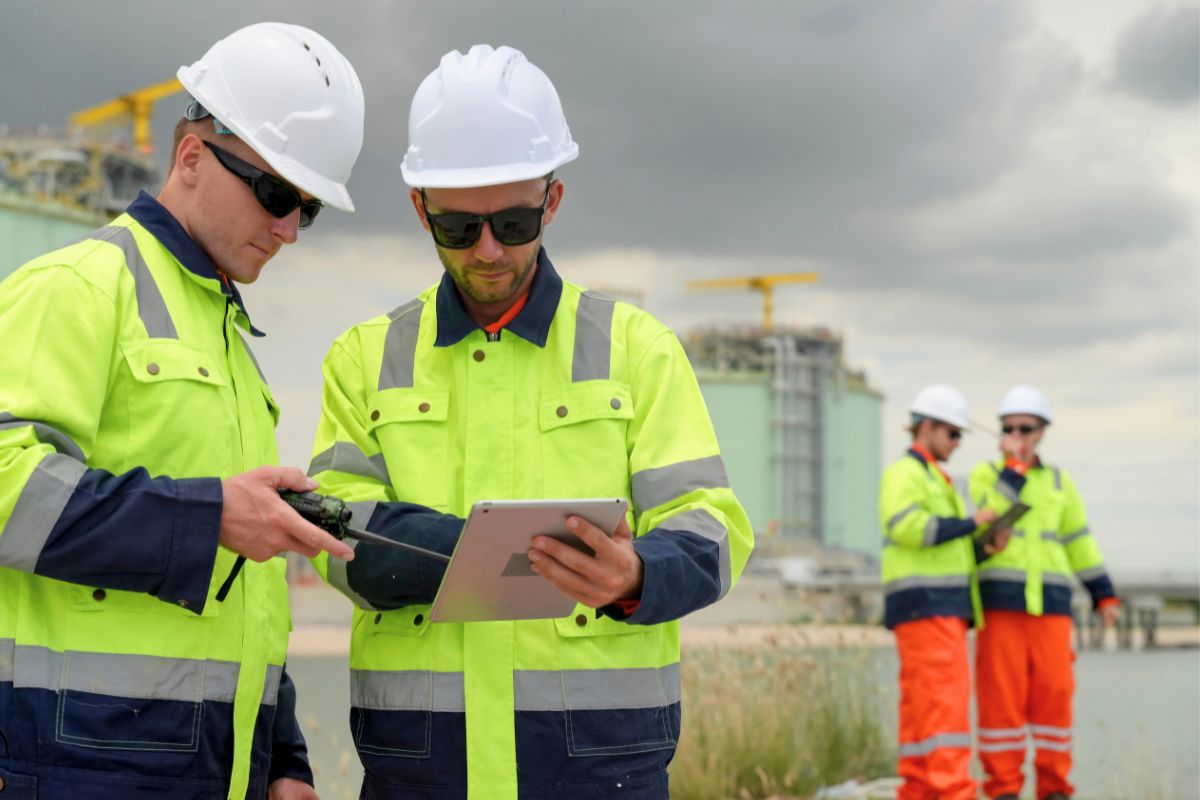 construction construction crew